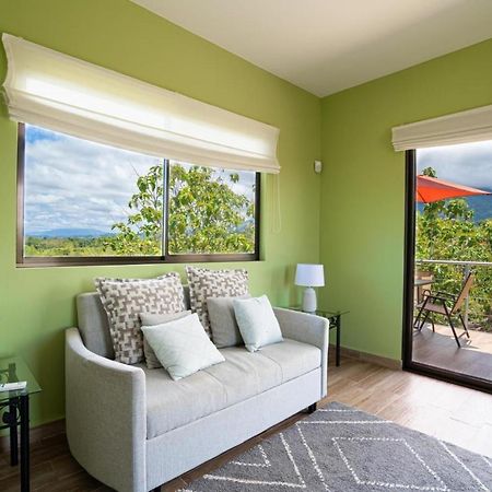 Villa Kiskadee - Beautiful Mountain Views With Private Pool Quepos Bagian luar foto